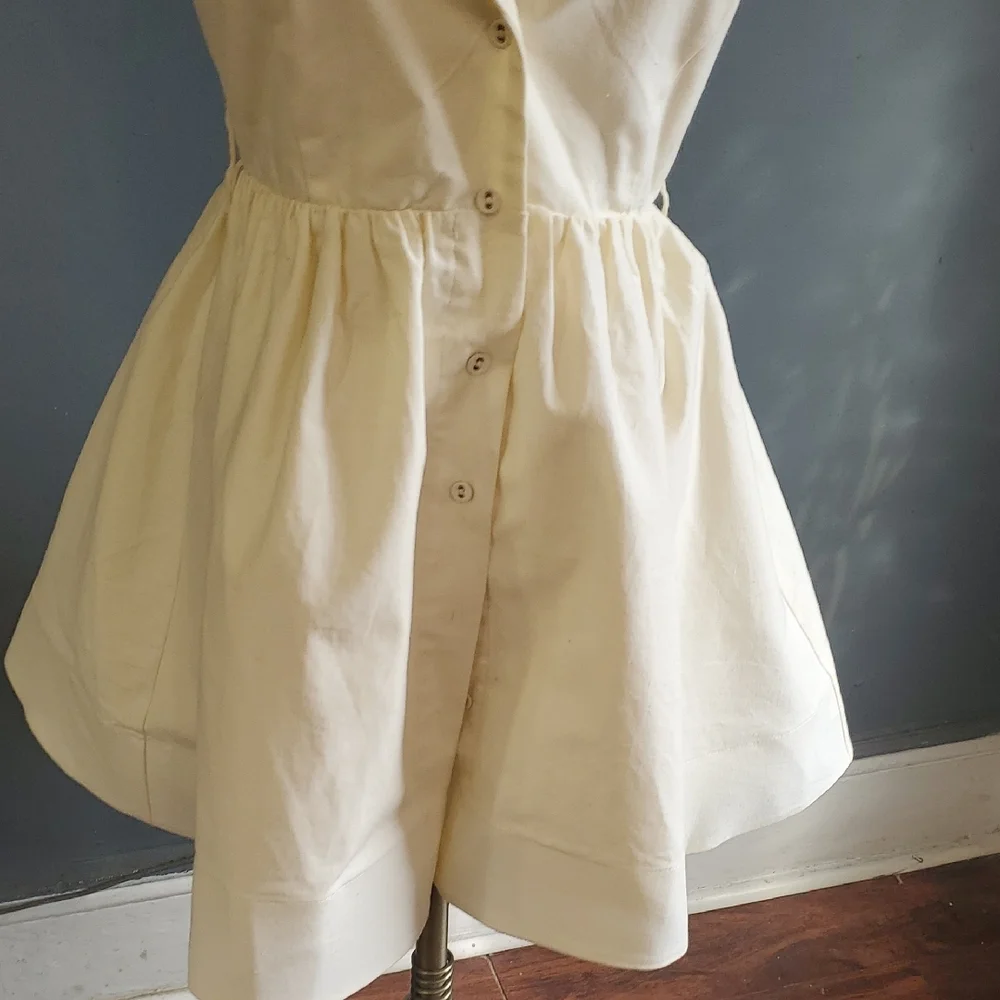 Main Strip Elegant Cream Dress Size M - Picture 8 of 13